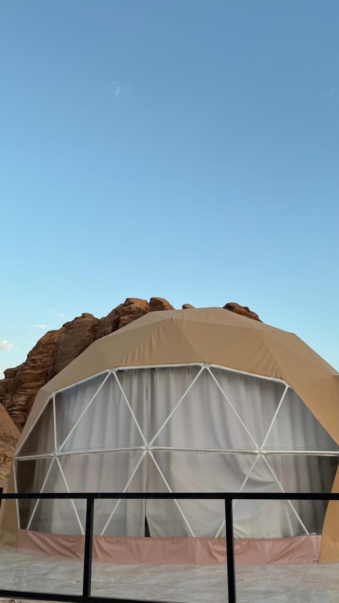 Rum Maria Luxury Camp & Bubble Rooms Wadi Rum Exterior foto